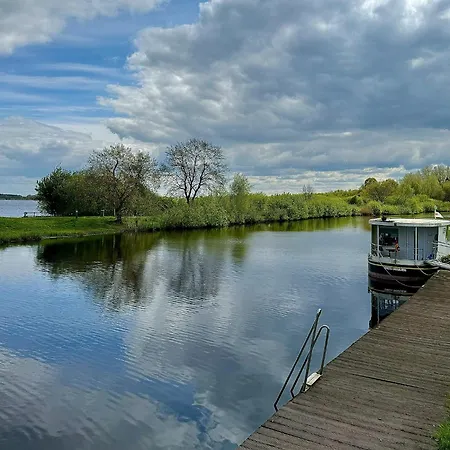Holiday home Hausboot 