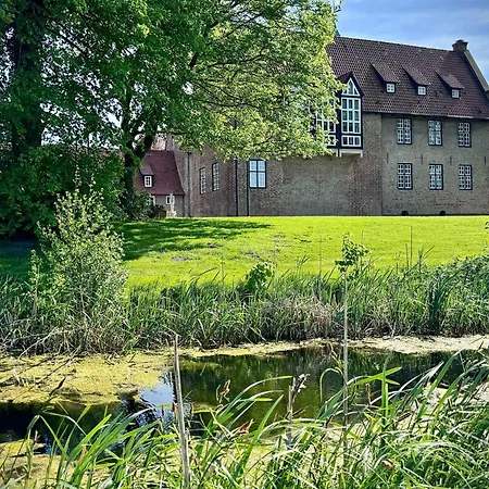 Holiday home Hausboot 